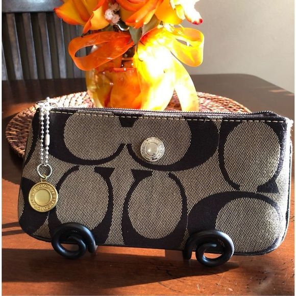 COACH - Monogram Logo Pouch in Chocolate & Khaki Canvas. Missing Wristlet Strap￼ - Picture 3 of 14